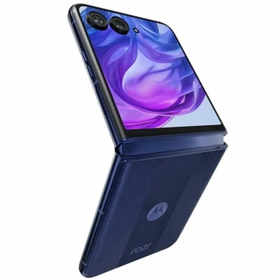 Motorola Razr Plus 2024 4